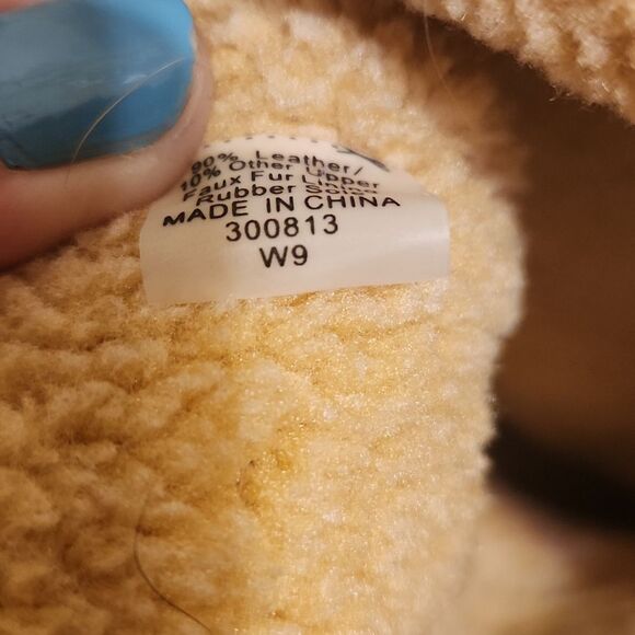 Toms Women's "Nepal" Tan Suede Boots w/ Laces & Faux Shearling Lining Size 9 - Picture 6 of 8